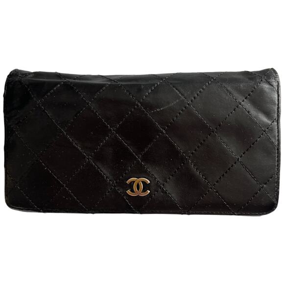 CHANEL Quilted Interlocking CC Logo Black Lambskin Long Wallet SRP: $1600 - Picture 1 of 11
